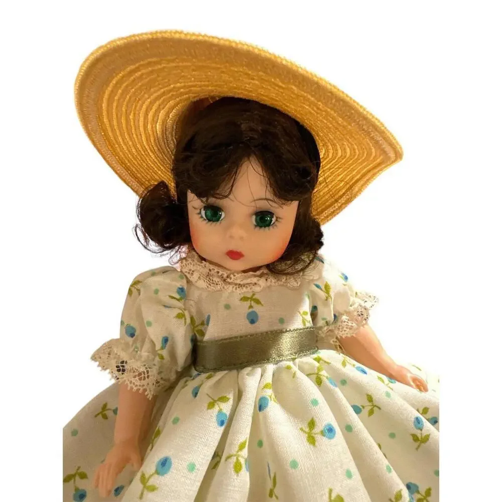Vintage from the 1990s Madame Alexander Miniature Showcase Collection: Scarlett